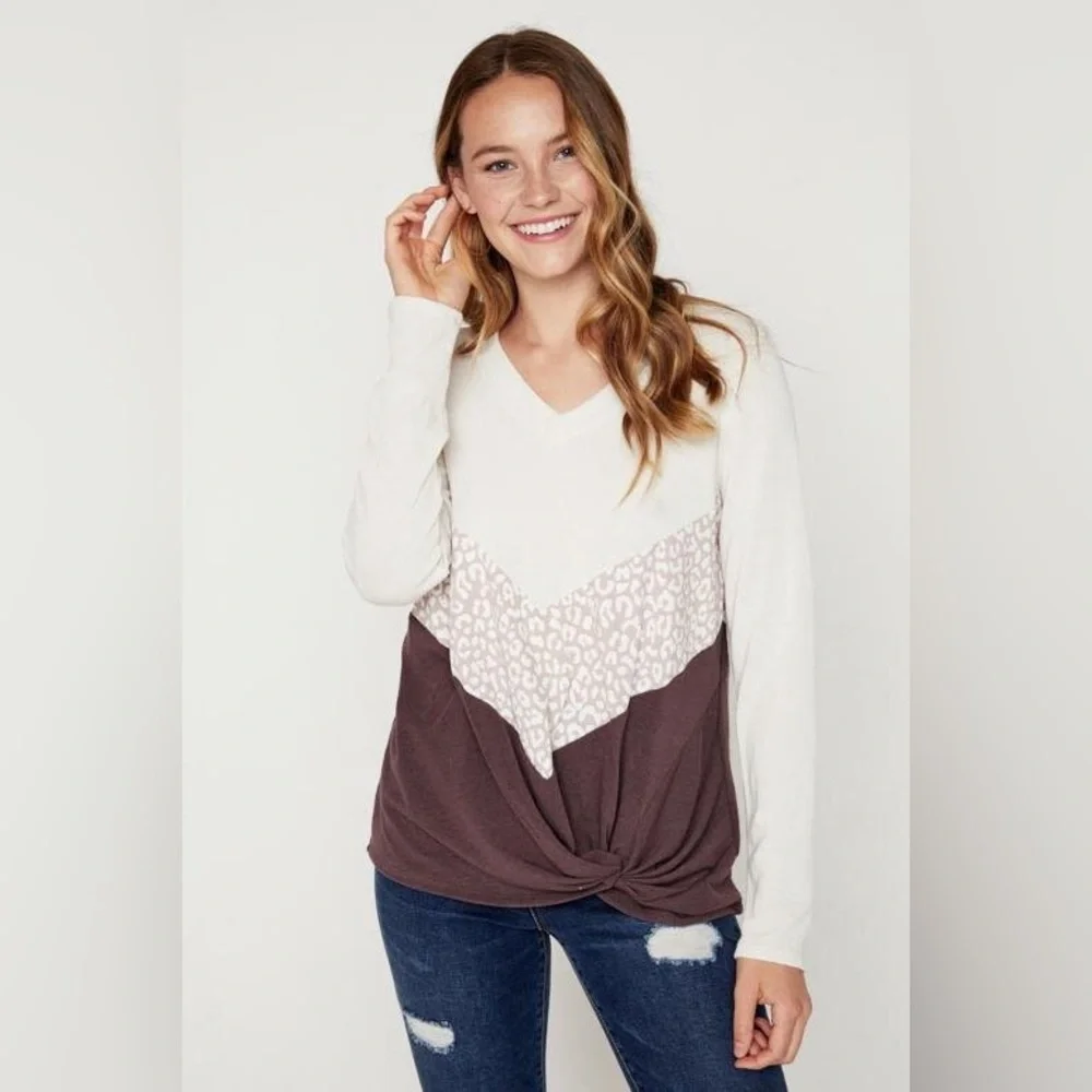 NWT Hailey & Co Animal Print Color Block Long Sleeve Top, Brown/Cream - Picture 4 of 13